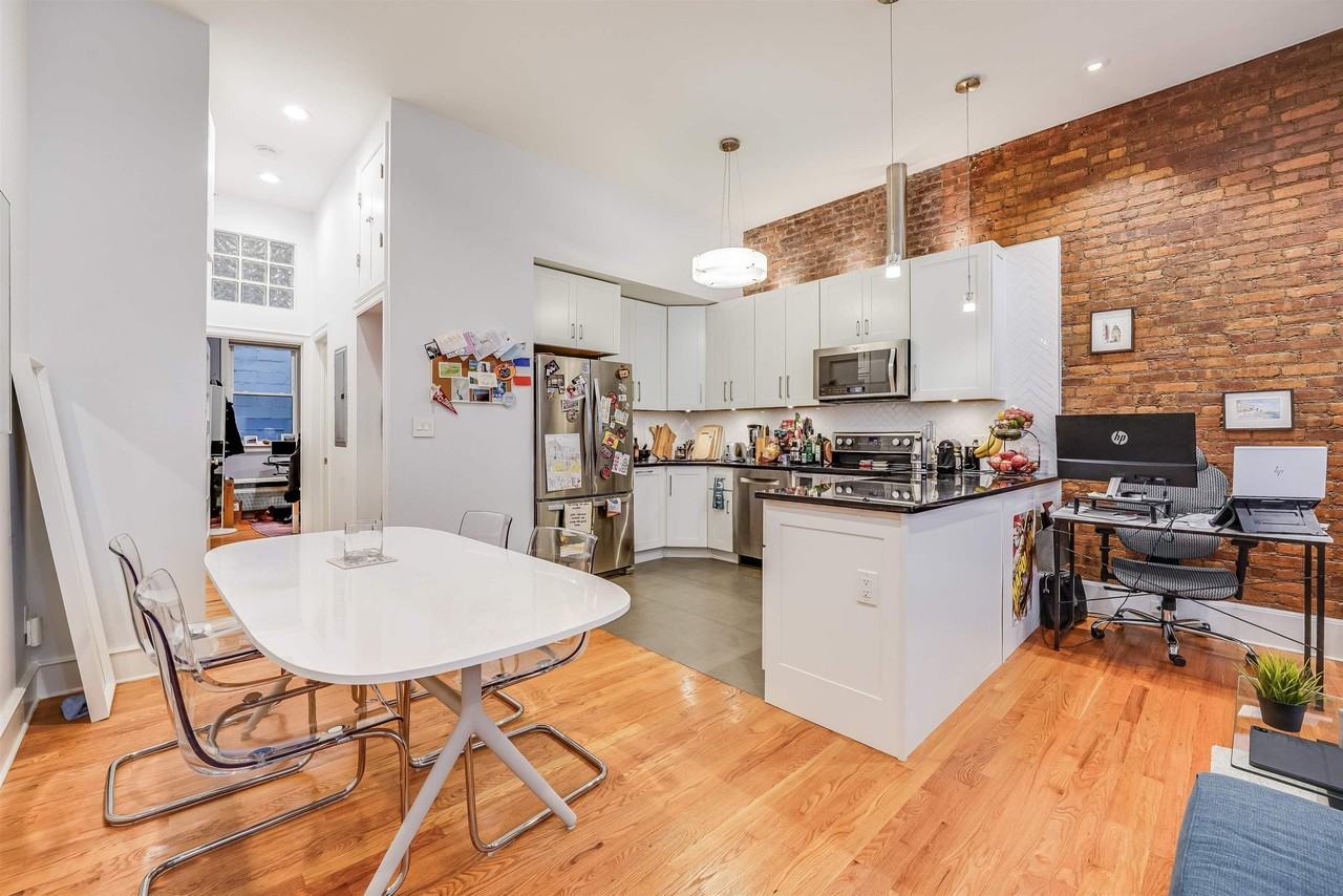 311 1st St #2B - Photo 6 of 16