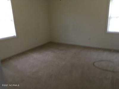 576 Bronty Rd - Photo 4 of 7