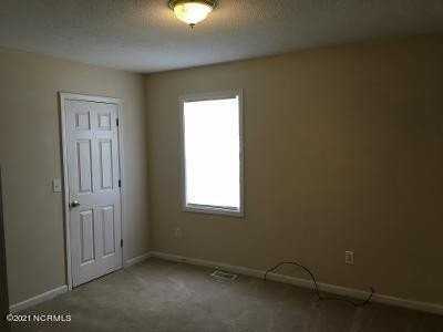 576 Bronty Rd - Photo 5 of 7