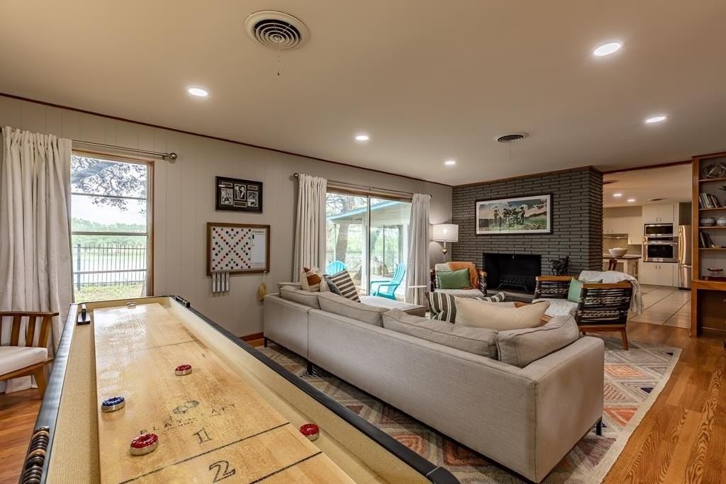 2865 Bandera Hwy - Photo 5 of 26