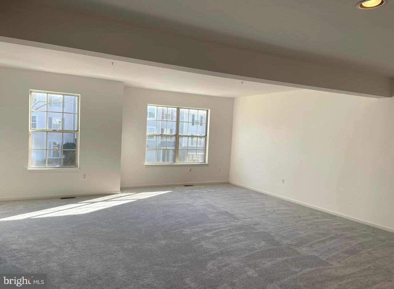 12206 Sleepy Horse Ln - Photo 4 of 25