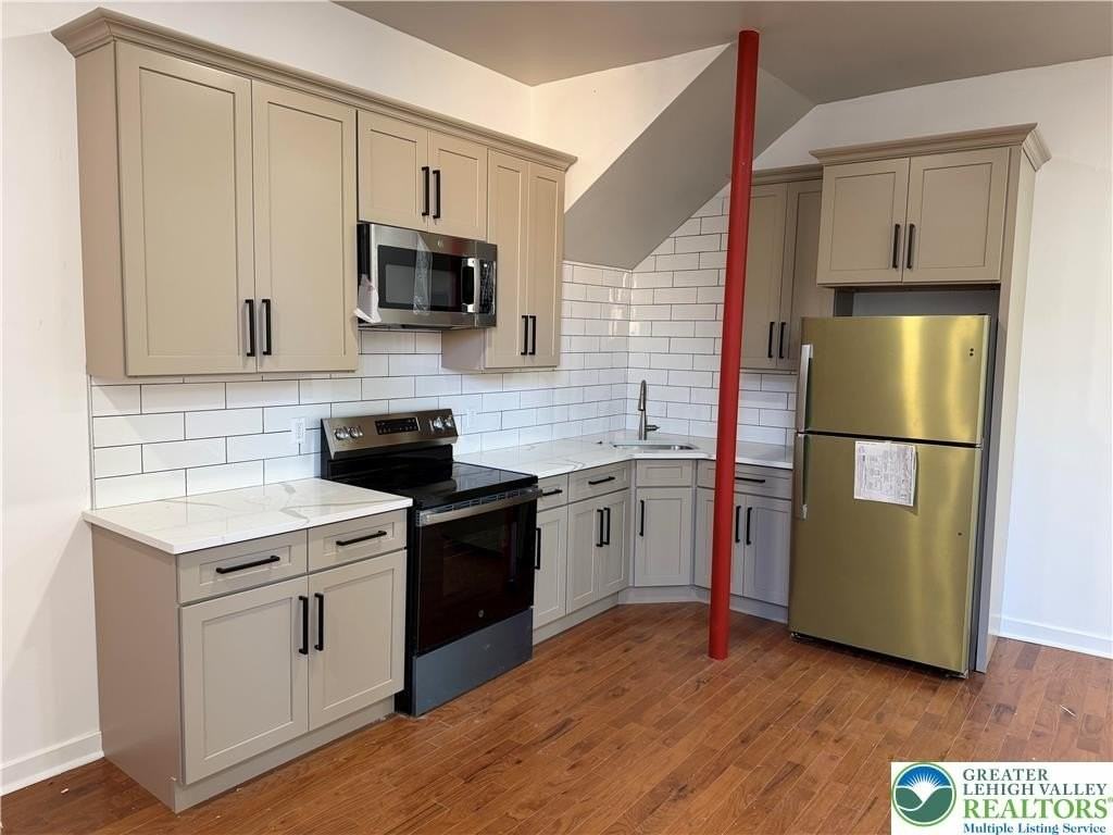 711 Chew St Unit 1 #1 - Photo 4 of 15