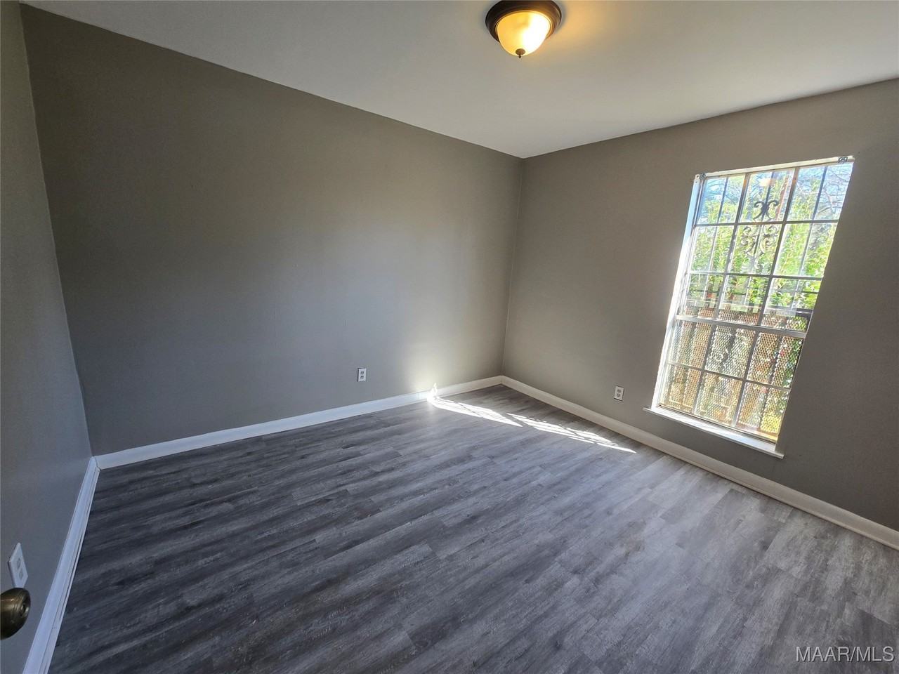 4104 Lone Oak Dr - Photo 6 of 7