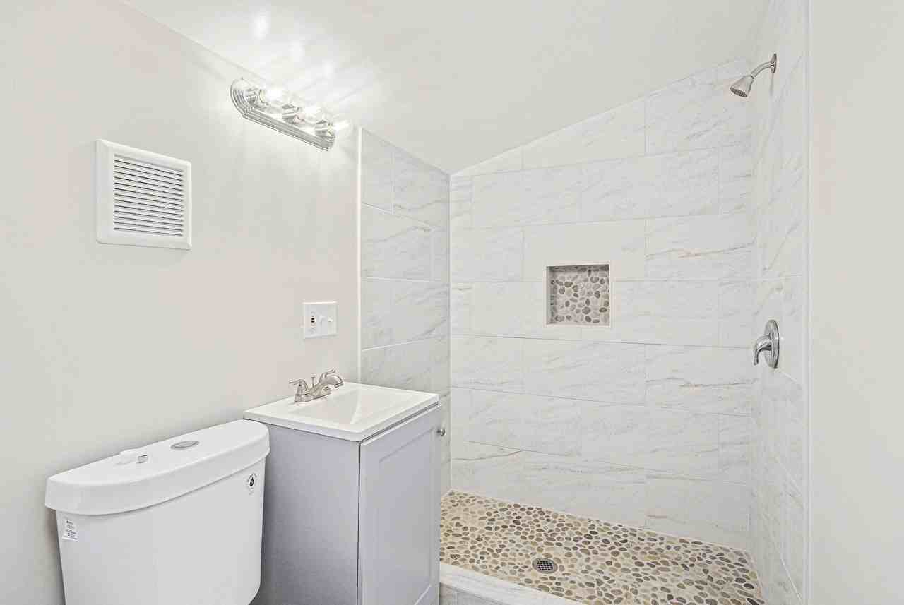 Forest Hill Rd - Photo 3 of 27