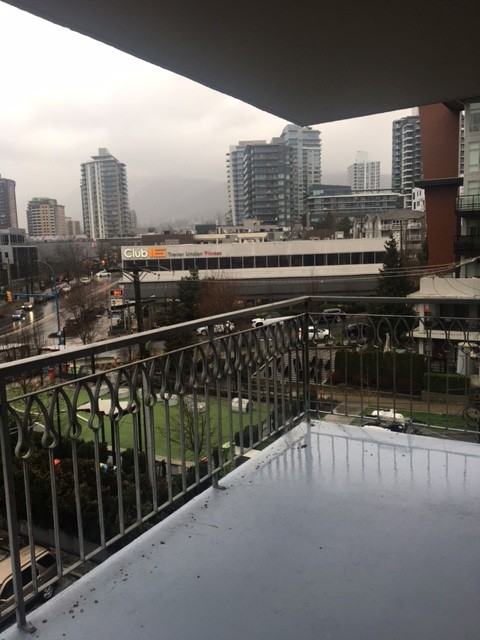 Lonsdale Ave & E Keith Rd ##402 - Photo 6 of 20