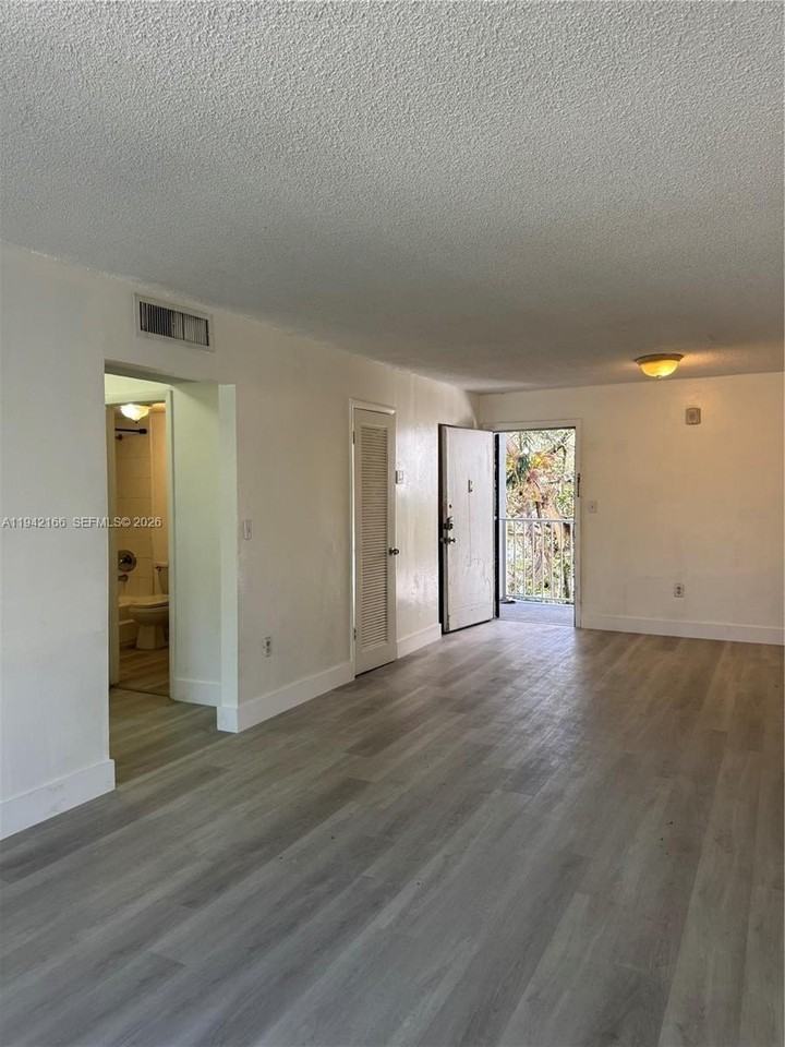 645 Ne 121st St #307 - Photo 7 of 13