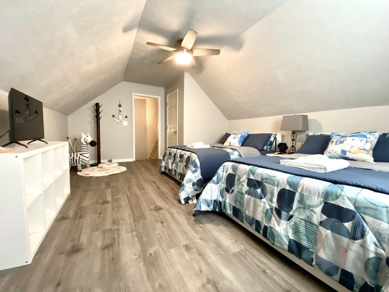 Mount Salem Cir - Photo 2 of 16