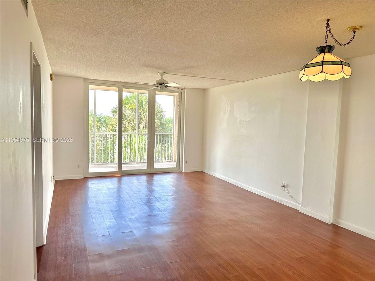 250 Jacaranda Dr #507 - Photo 6 of 25