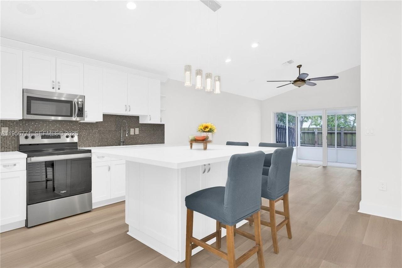 10048 Sw 222nd St #0 - Photo 4 of 44