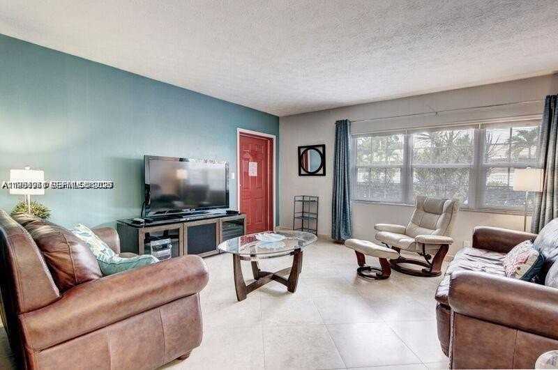 221 Se 9th Ave #112 - Photo 2 of 10