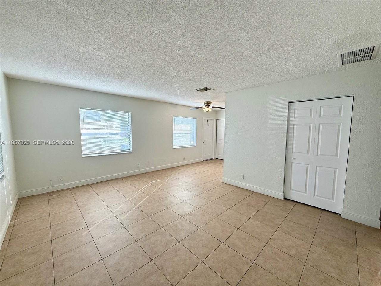 1491 Nw 20th St #1 - Photo 4 of 9