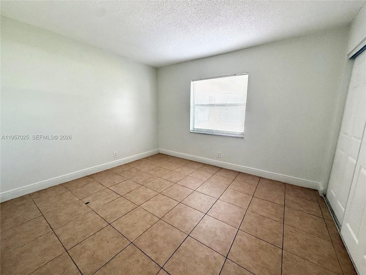 1491 Nw 20th St #1 - Photo 6 of 9