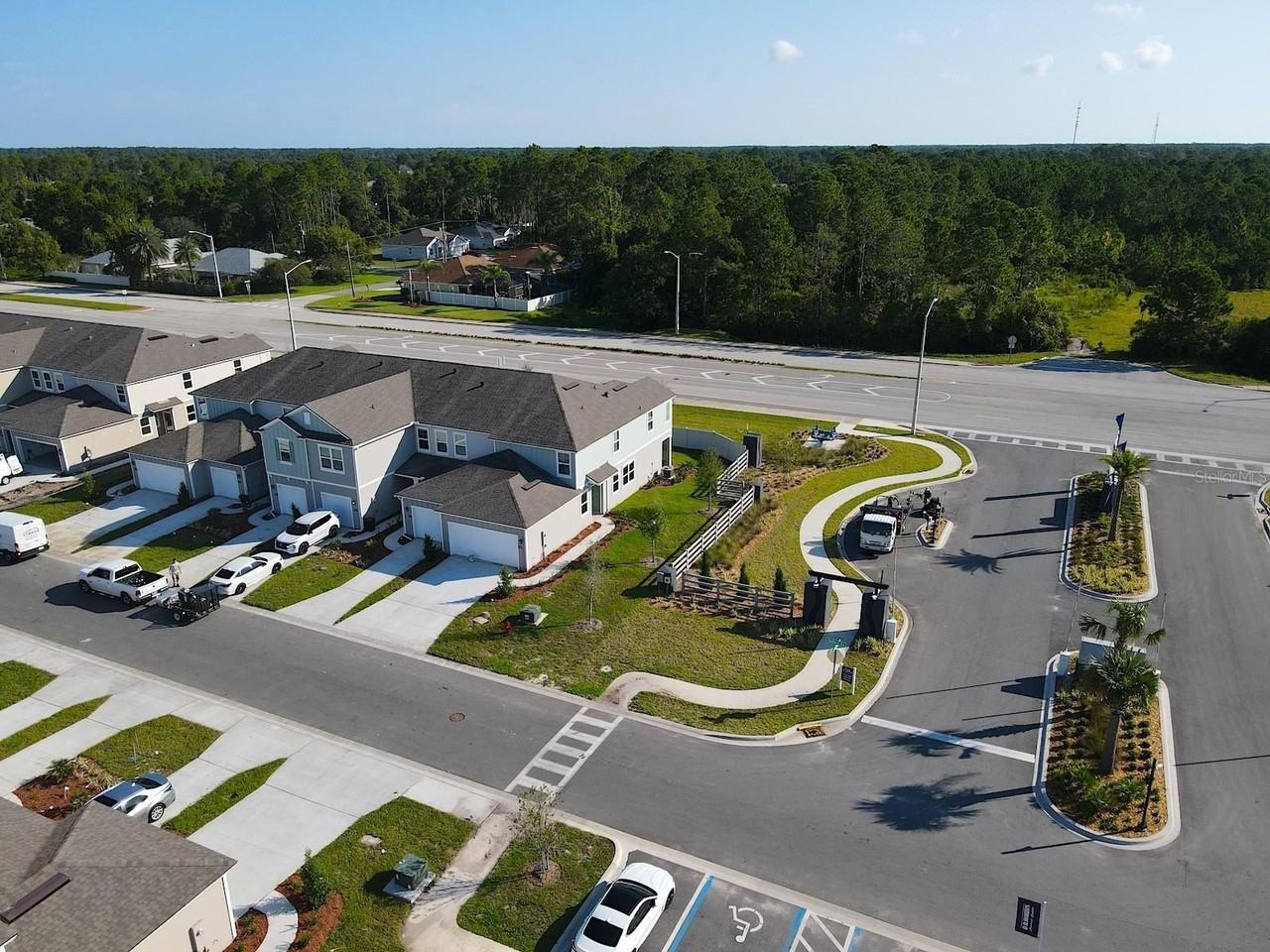 121 Redbud Rd - Photo 7 of 38