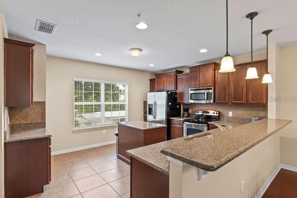 299 Mcleods Way - Photo 4 of 23