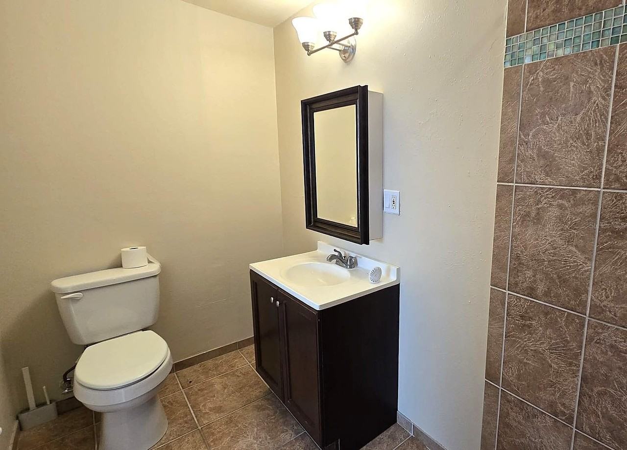 5160 Glasgow Ave - Photo 7 of 18