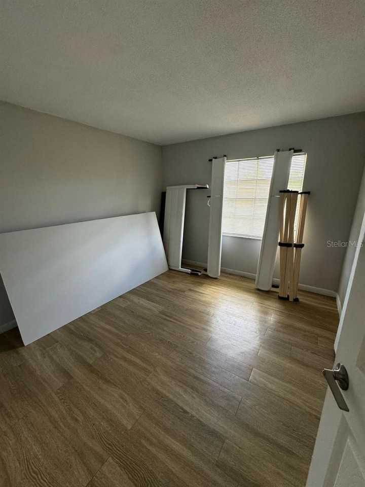 1649 W Oak Ridge Rd #1649C - Photo 7 of 8