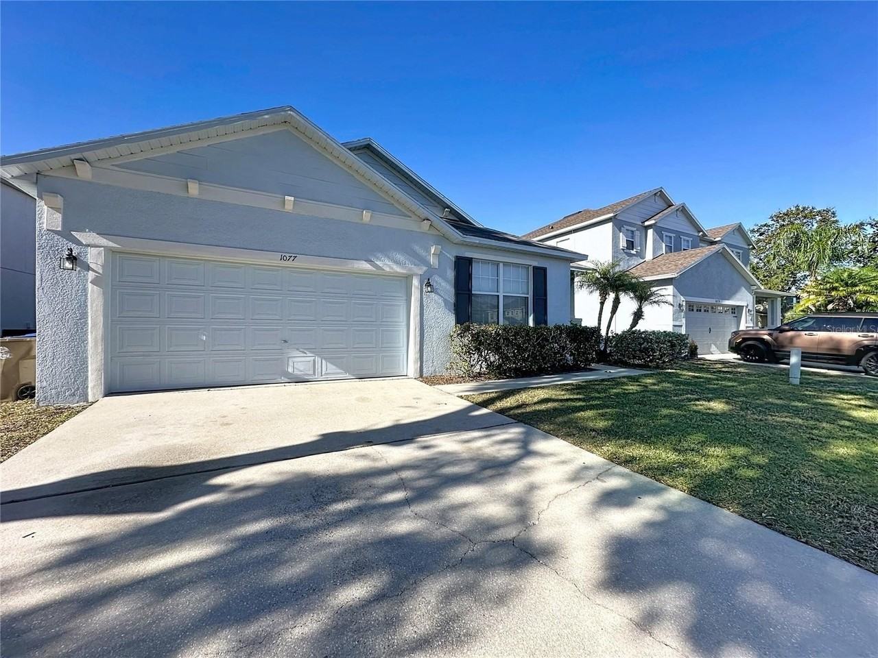 1077 Berkeley Dr - Photo 3 of 43