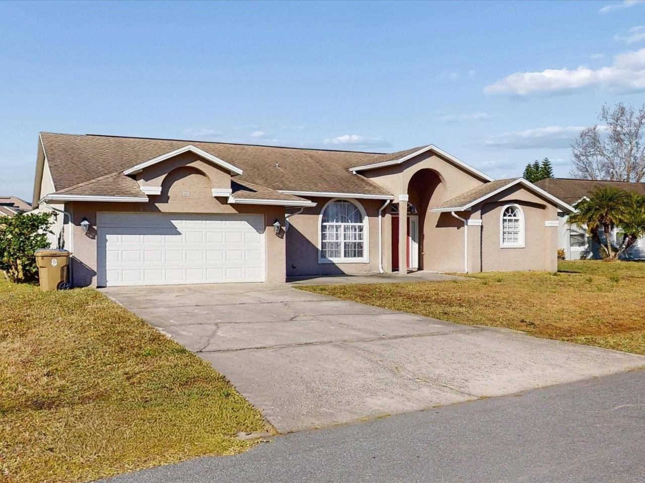 978 Alsace Dr - Photo 2 of 30