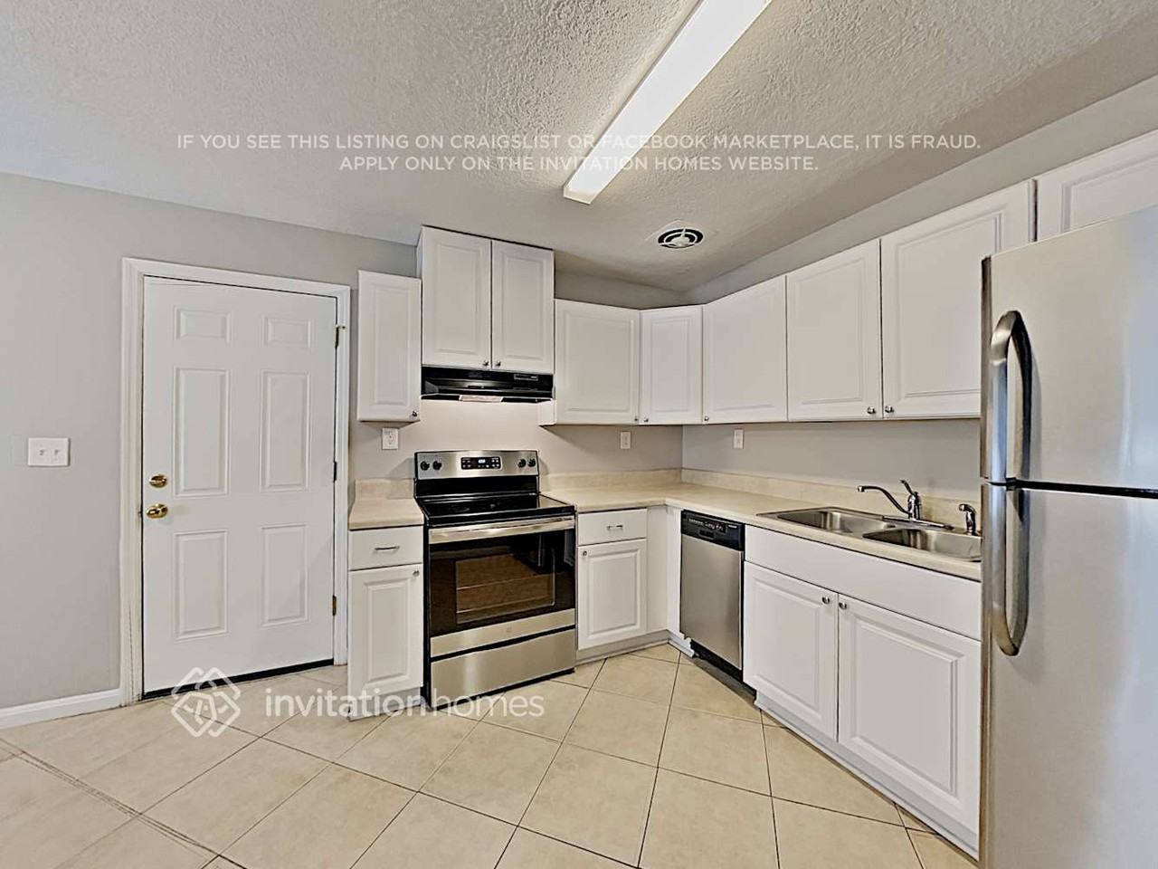 429 7th St N - Photo 5 of 10