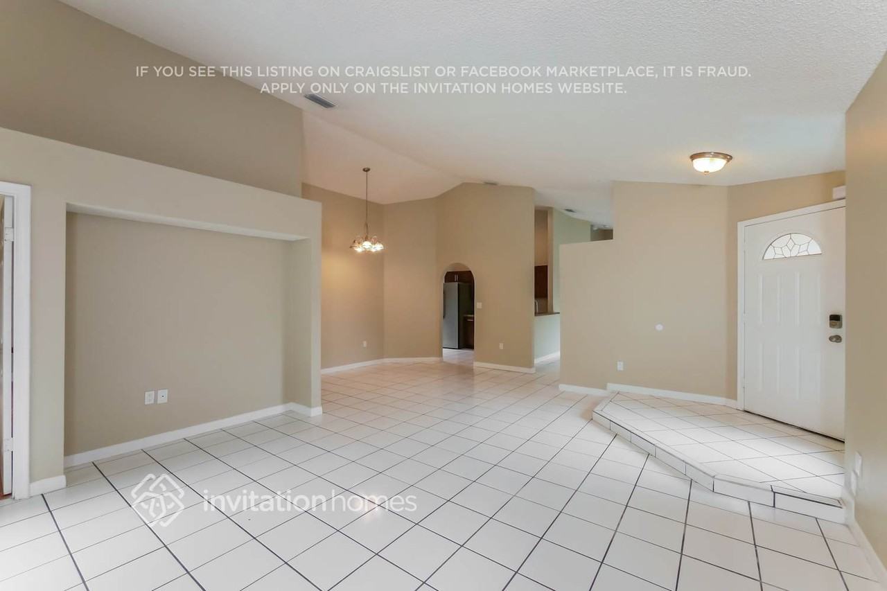 9900 Sw 59th Ct - Photo 4 of 17