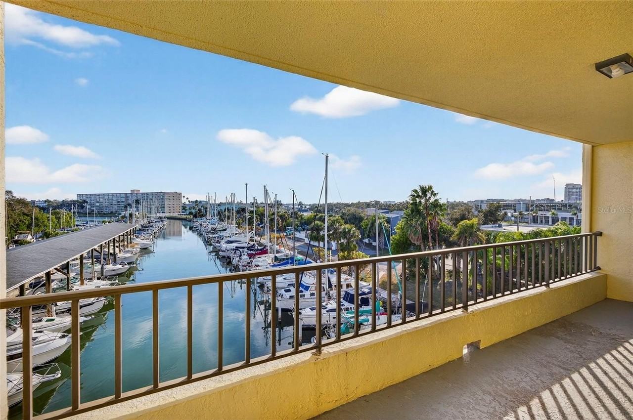 1750 Harbor Pl S #303 - Photo 2 of 23