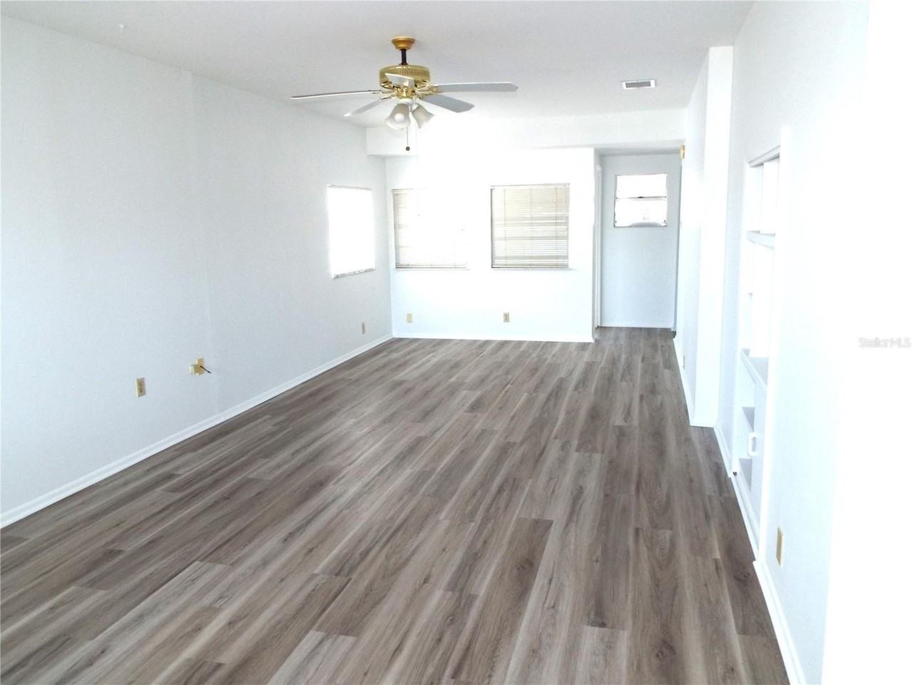 1556 Council Dr - Photo 3 of 29