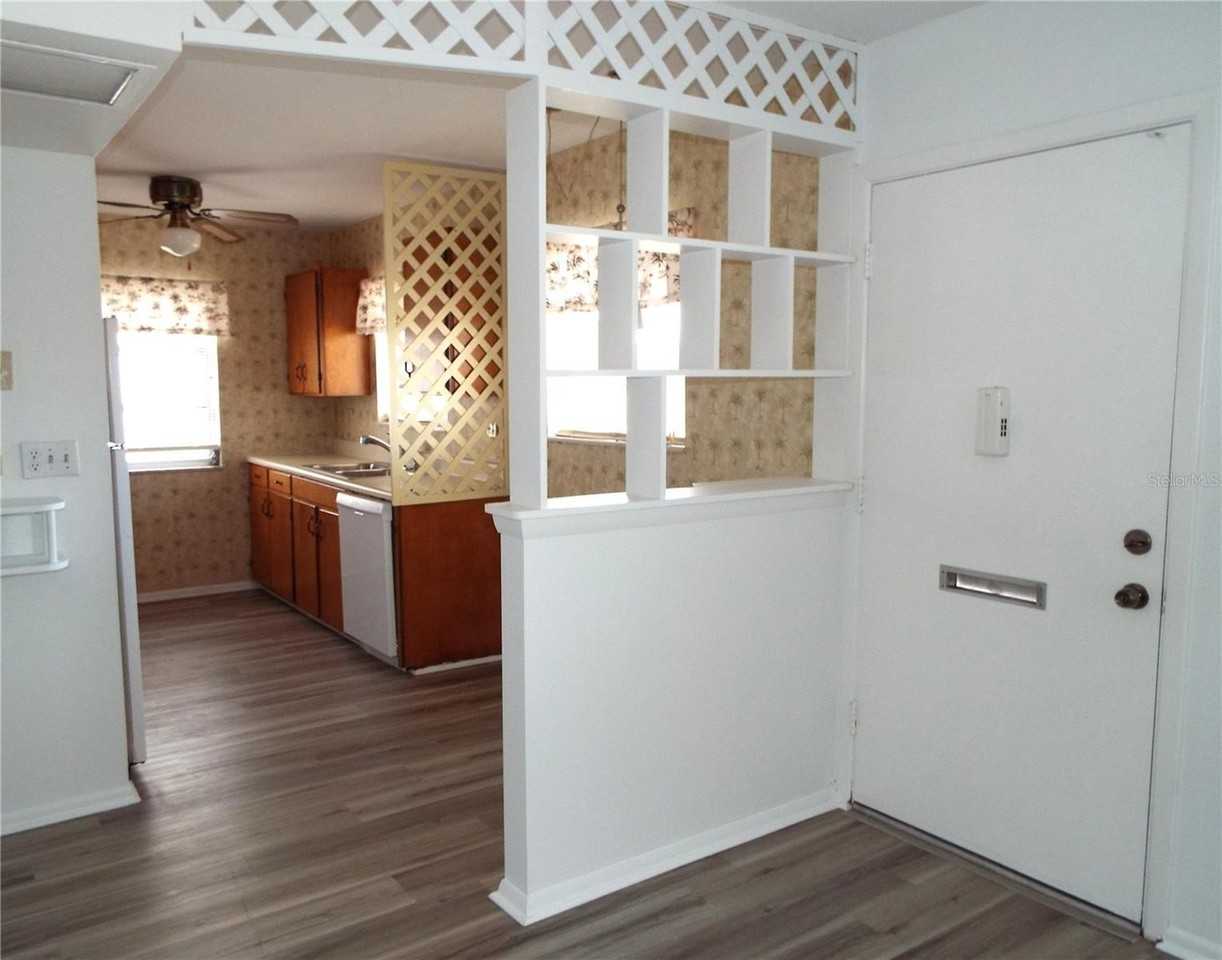 1556 Council Dr - Photo 4 of 29