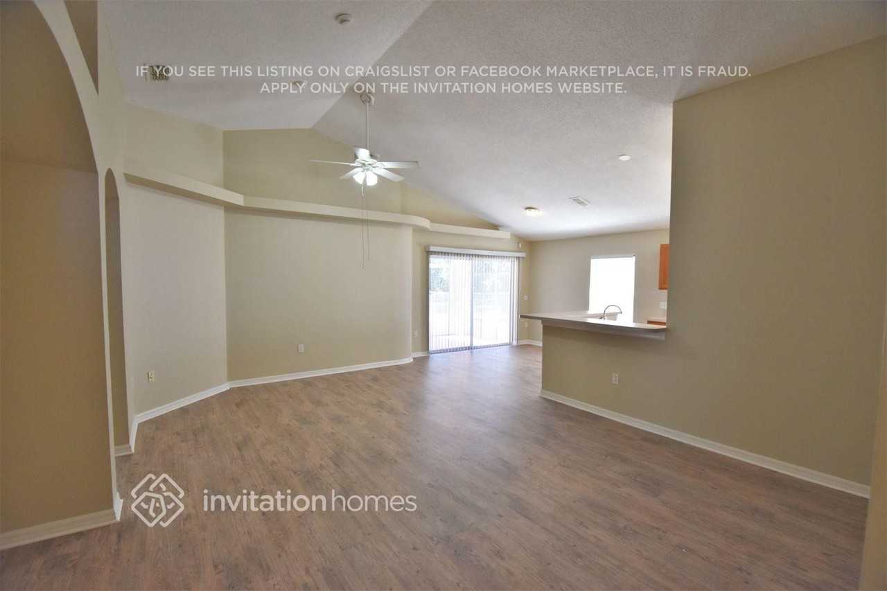 226 Manoel Ln - Photo 2 of 8