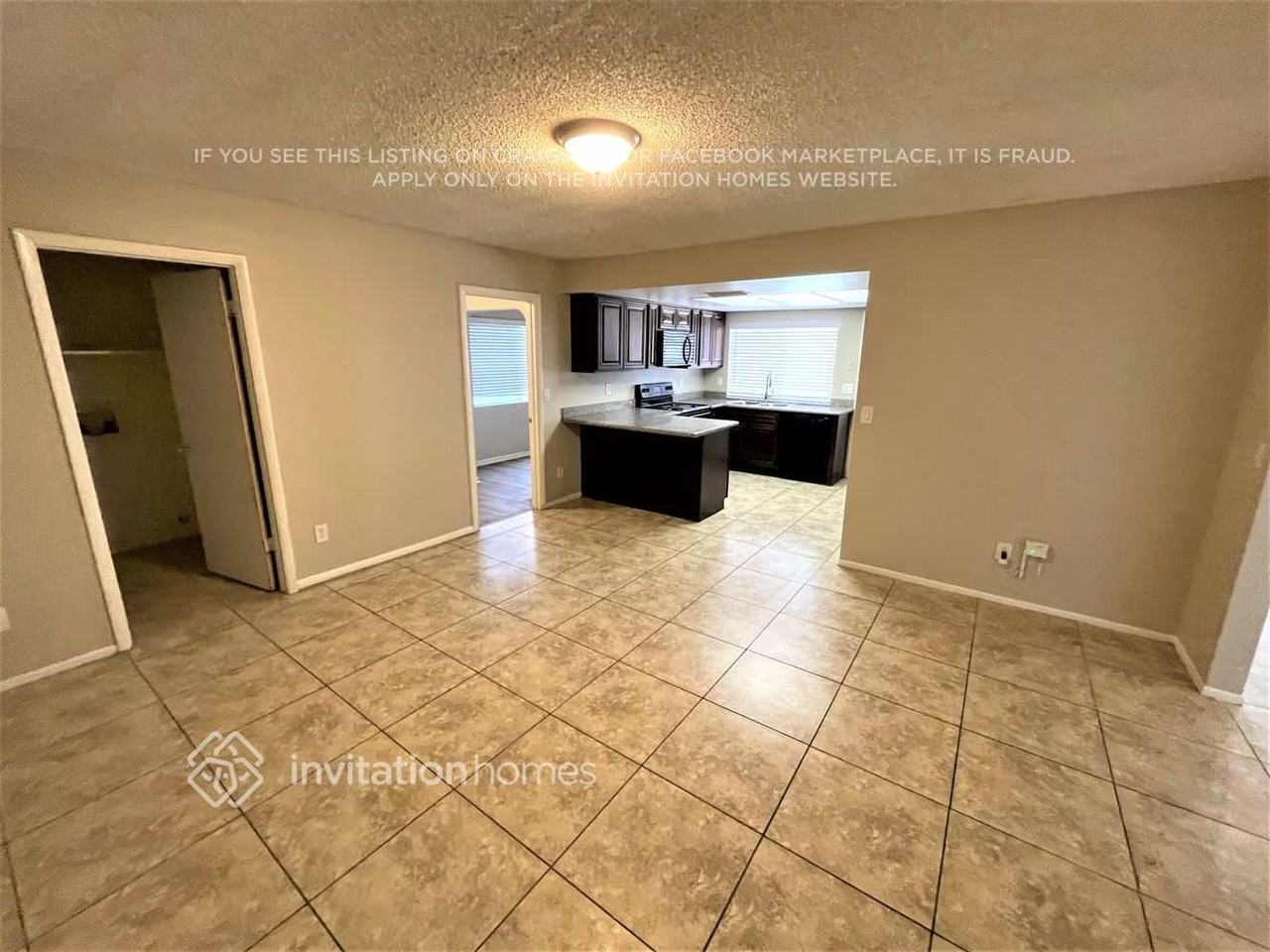 4523 W Cheryl Dr - Photo 4 of 20