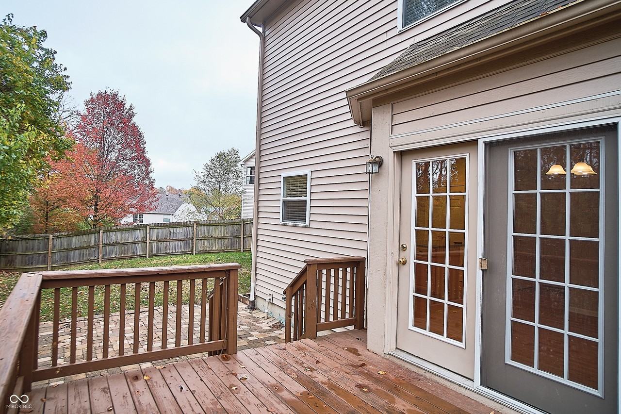 11202 Timberview Dr - Photo 3 of 46