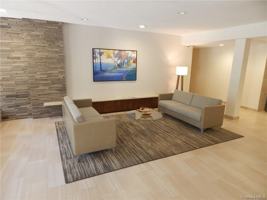 featured image of 414 Benedict Ave Apt 1d #1D