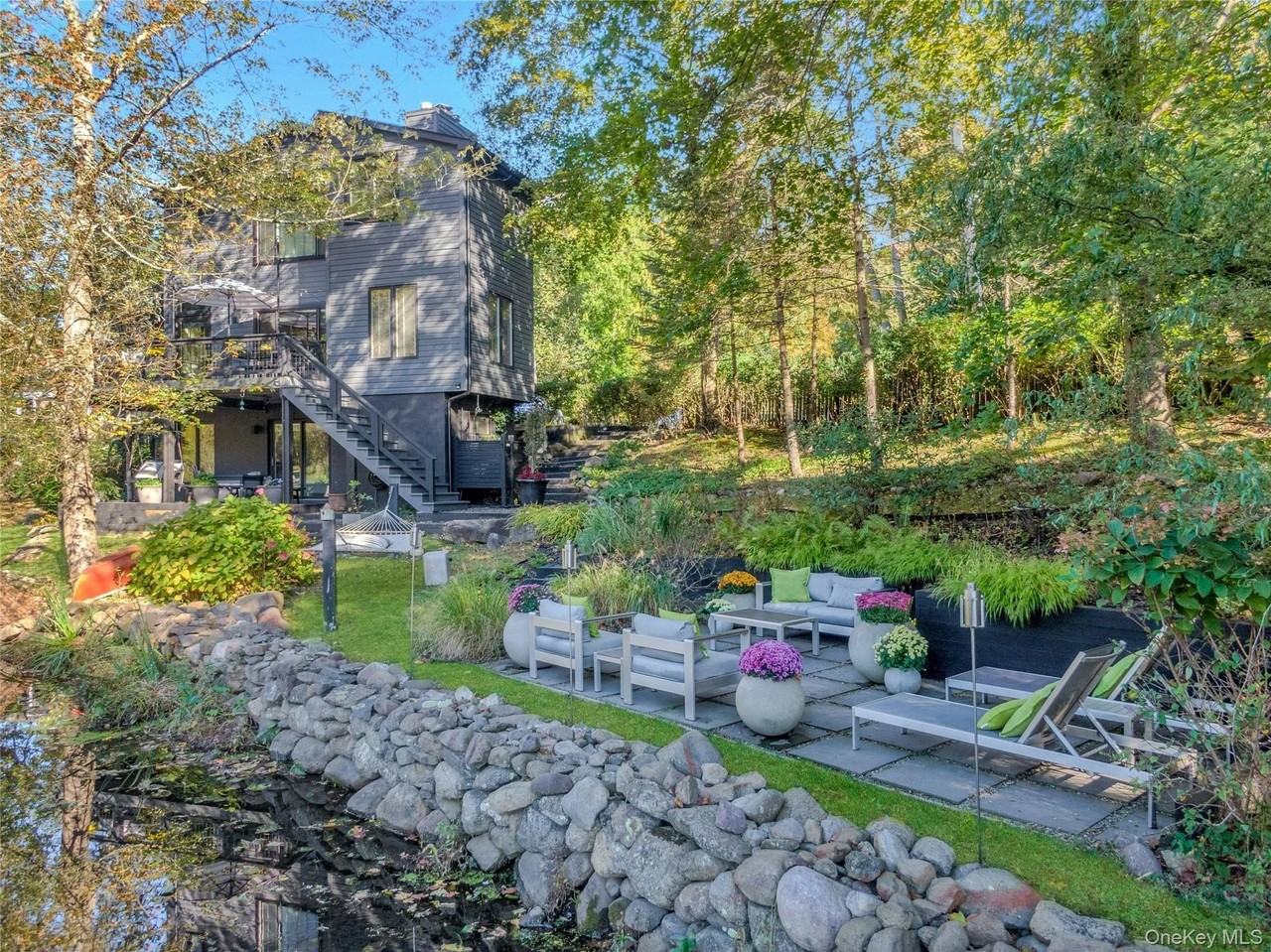 188 Ferdon Ave - Photo 2 of 42