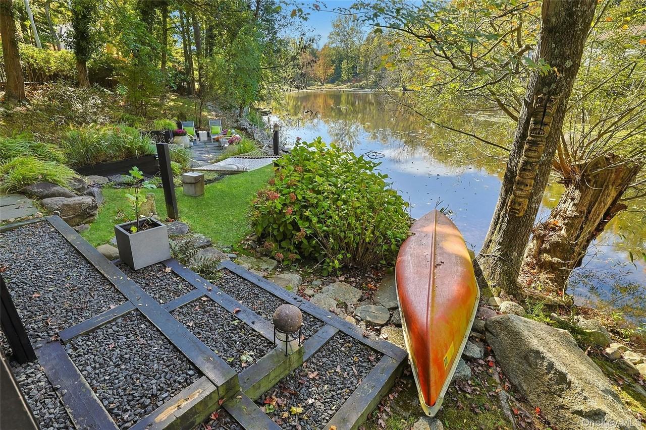 188 Ferdon Ave - Photo 6 of 42