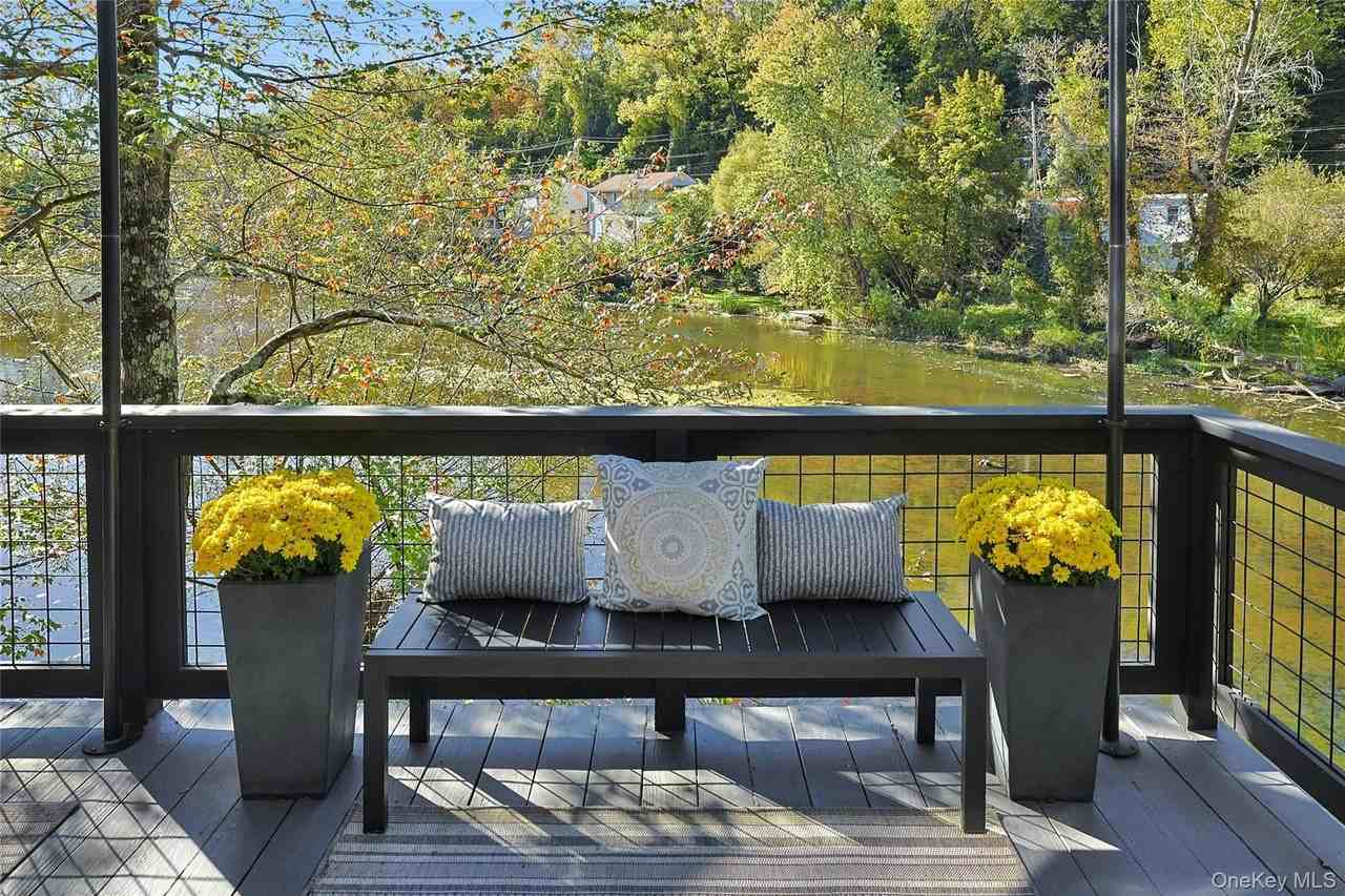 188 Ferdon Ave - Photo 7 of 42