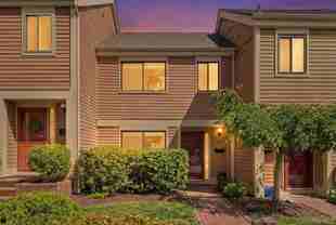 10 Bayberry Ln - Photo 1 of 1