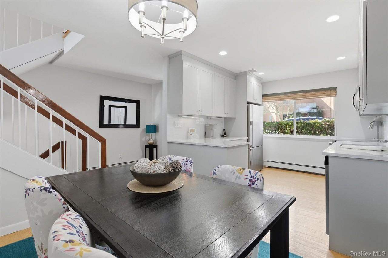 10 Bayberry Ln - Photo 6 of 44