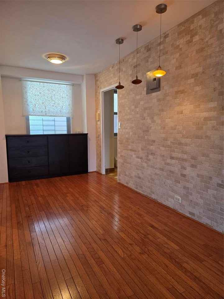 6125 97th St #4D - Photo 7 of 15