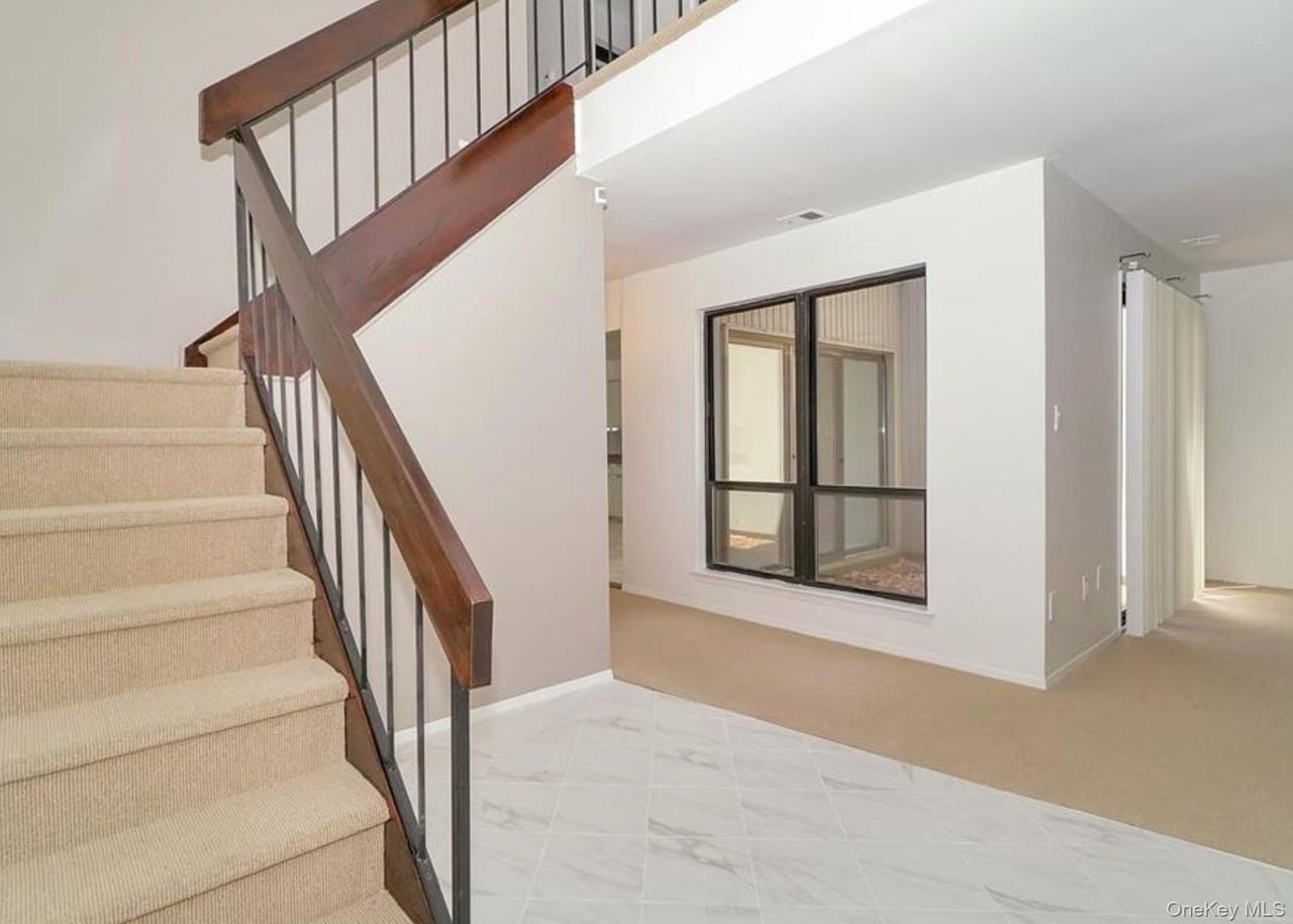 277 Vista Dr - Photo 2 of 26