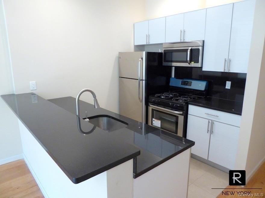 255 Prospect Pl Apt 1 #1 - Photo 3 of 20