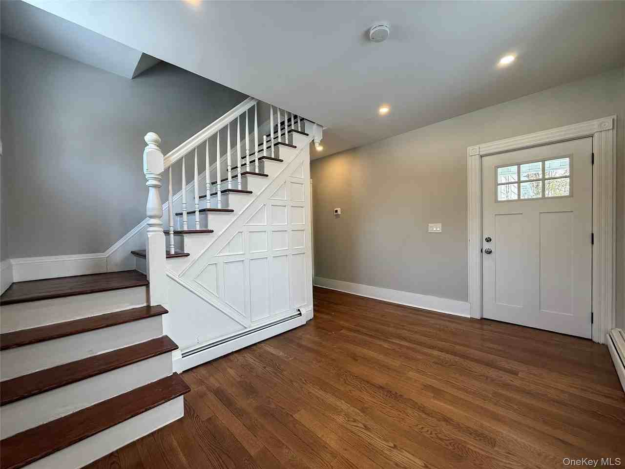 547 King St Unit B #B - Photo 3 of 18