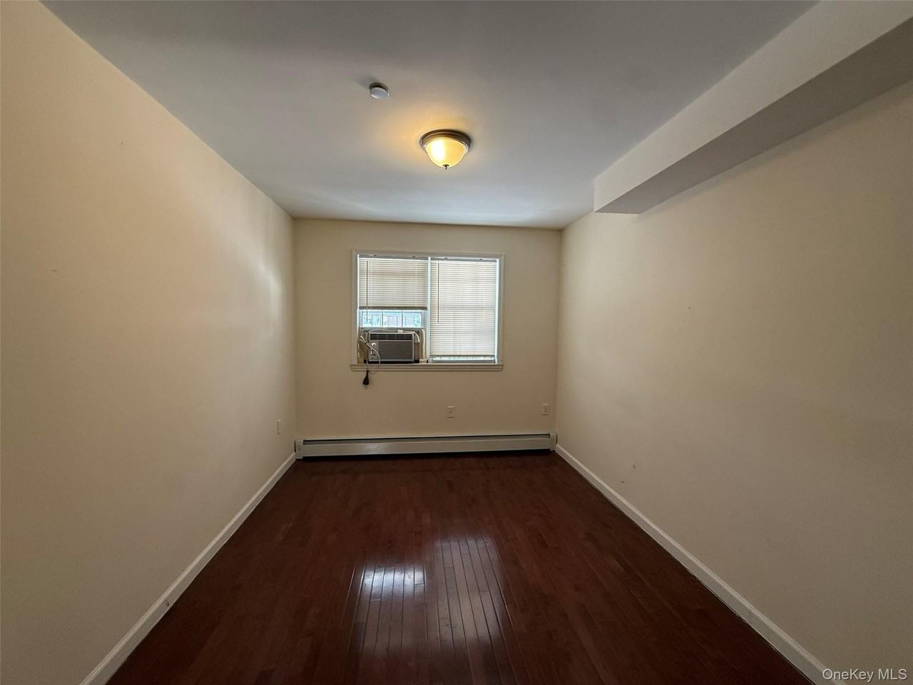 4220 196th St Unit 1fl #1FL - Photo 4 of 9