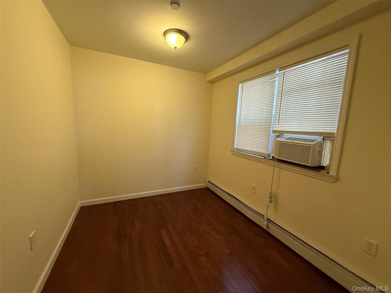 4220 196th St Unit 1fl #1FL - Photo 6 of 9