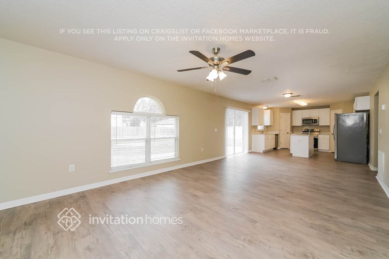 2945 Ruxton Dr - Photo 5 of 18