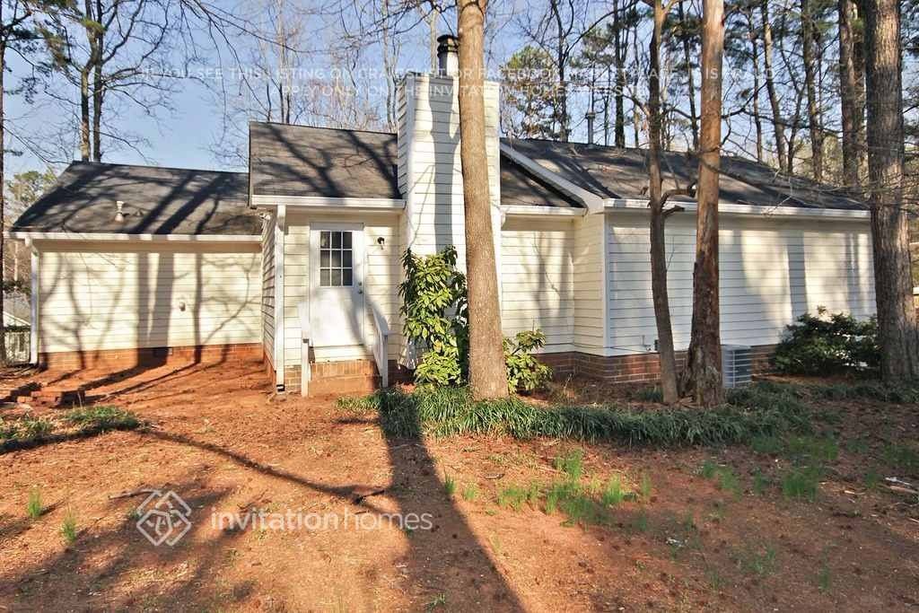 2727 King Arthur Ct - Photo 7 of 8