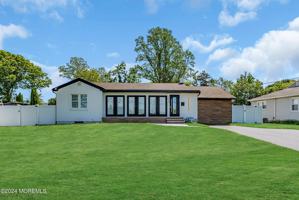 featured image of 142 Locust Ave