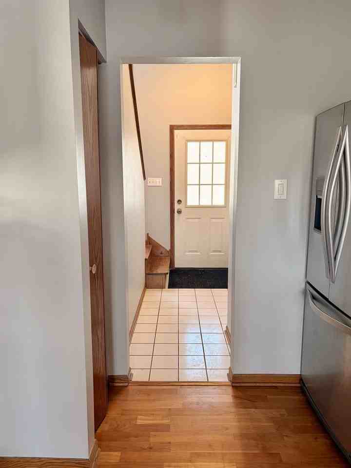 10956 S 76th Ave Unit H #H - Photo 4 of 19