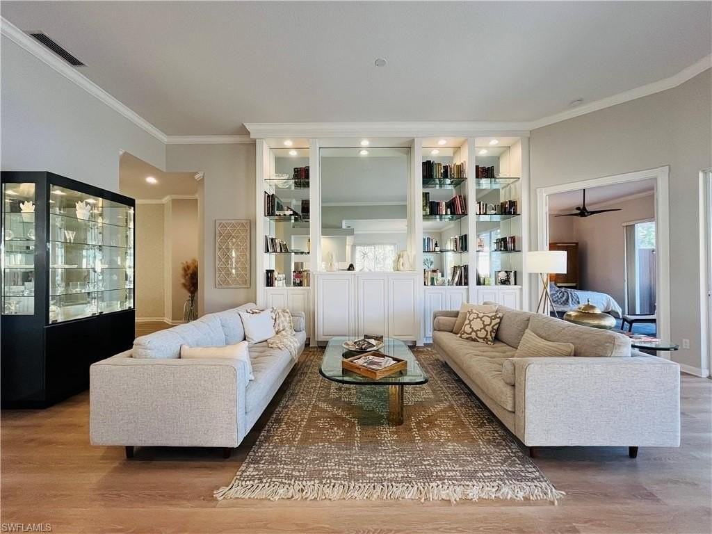 5477 Freeport Ln - Photo 6 of 35