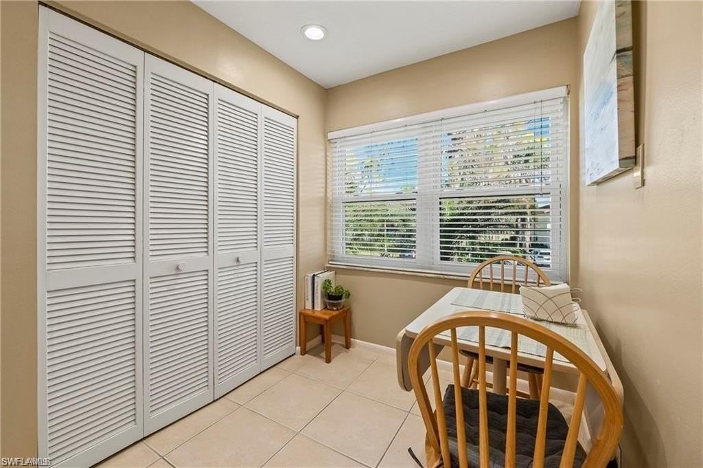 1055 Forest Lakes Dr #E209 - Photo 5 of 27