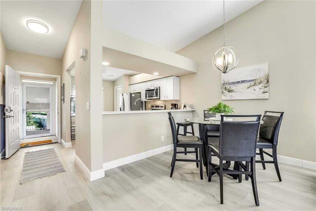 7360 Glenmoor Ln #4301 - Photo 3 of 25