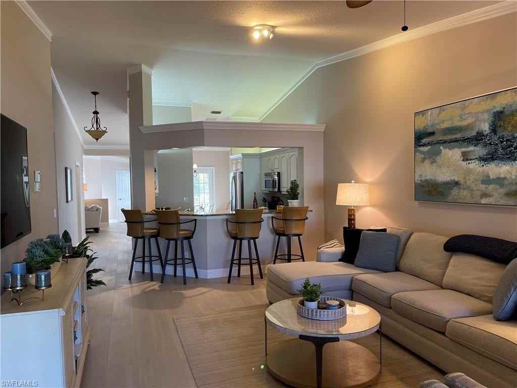 7046 Barrington Cir Apt 202 #202 - Photo 7 of 43